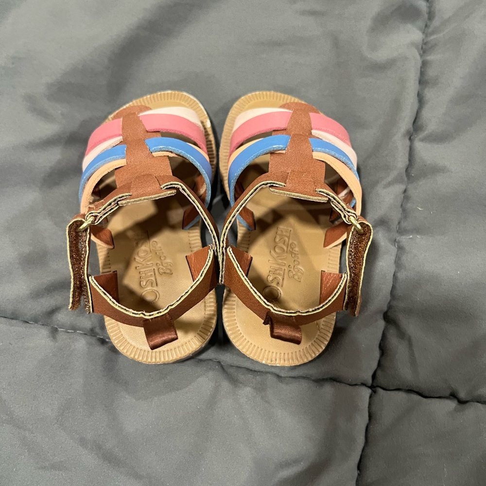 Oshkosh Multicolor Strappy Sandals size 4